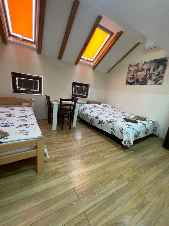 Bulevar Apartments Pozsarevác Kültér fotó