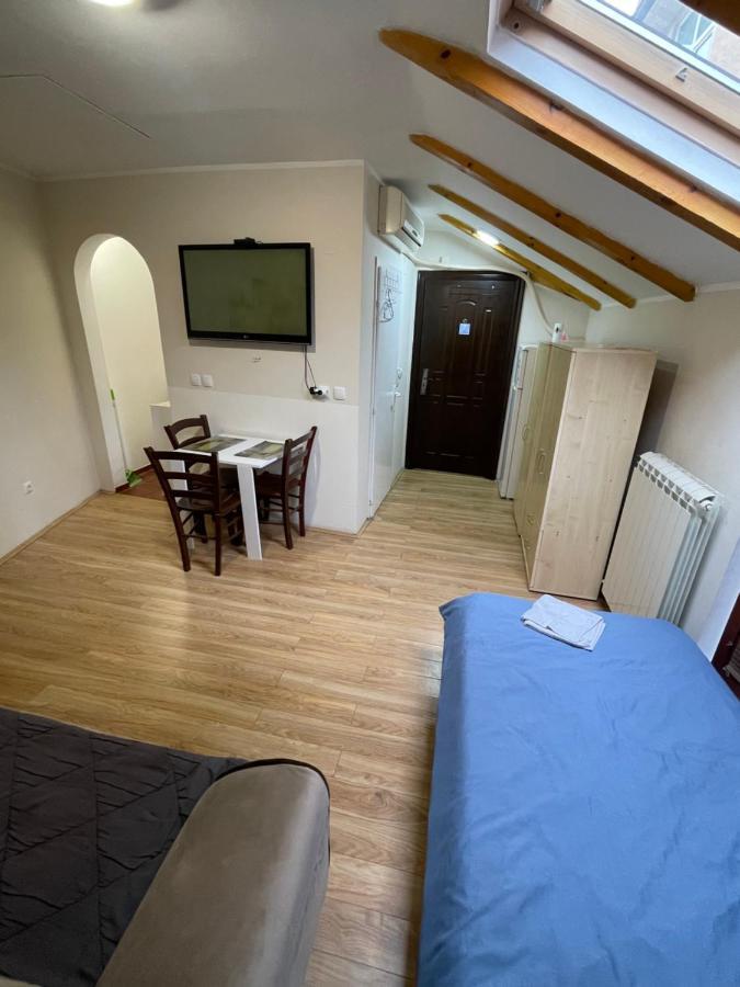 Bulevar Apartments Pozsarevác Kültér fotó